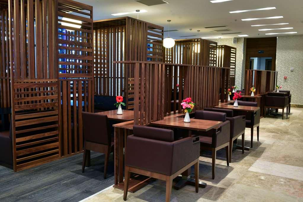 Tulip Inn Naya Algír Étterem fotó